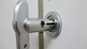 budowa zamka drzwiowego