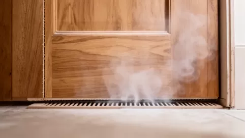 Jak zrobić podcięcie wentylacyjne w drzwiach