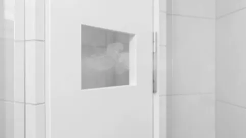 Otwory wentylacyjne w drzwiach łazienkowych