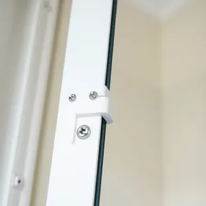 Wymiana klamki w oknie plastikowym